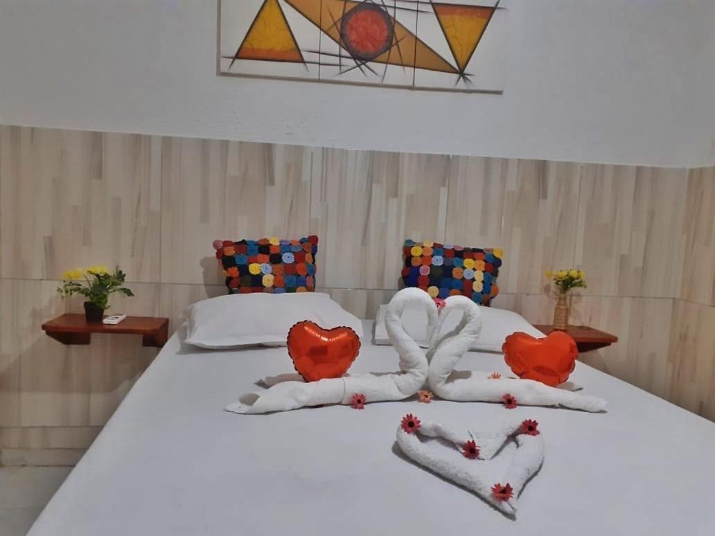 Cantinho Da Ge - Homestay Порту-ді-Галіняс Екстер'єр фото